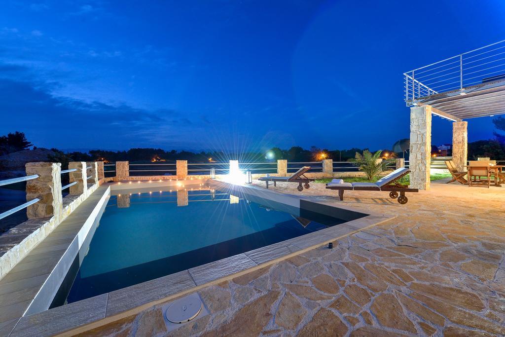 Amazing Villa Ele 扎顿 外观 照片