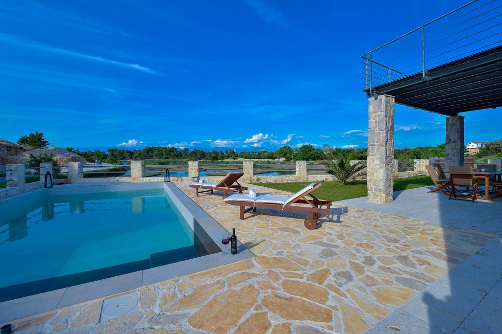 Amazing Villa Ele 扎顿 外观 照片