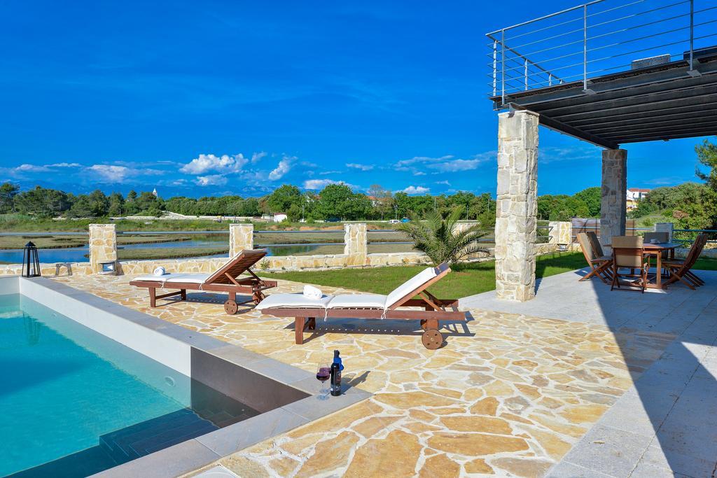 Amazing Villa Ele 扎顿 外观 照片