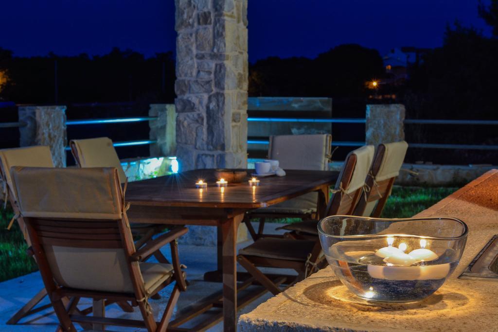 Amazing Villa Ele 扎顿 外观 照片