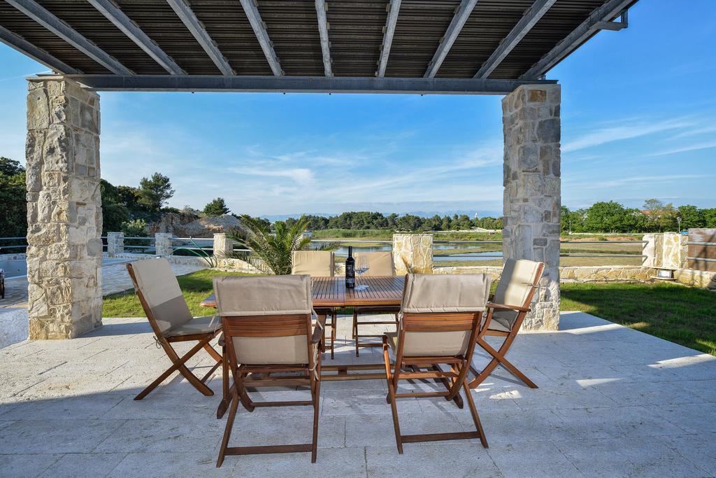 Amazing Villa Ele 扎顿 外观 照片