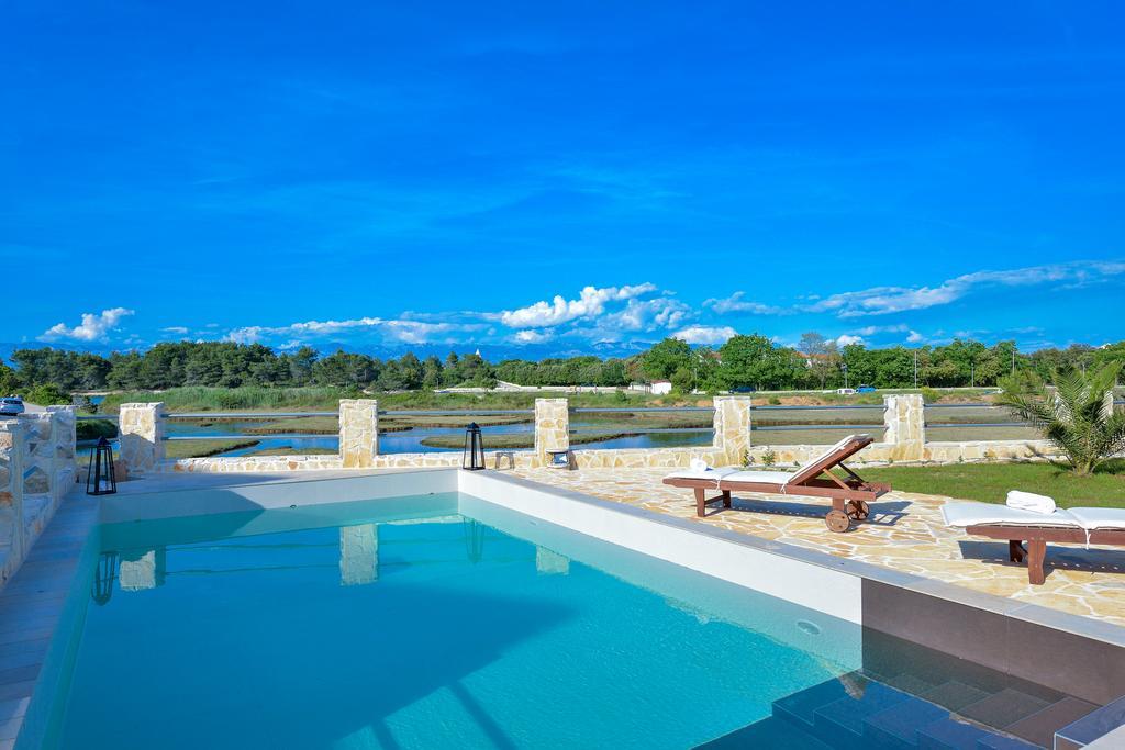 Amazing Villa Ele 扎顿 外观 照片